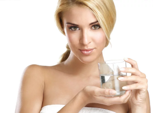 potrebno je piti najmanje 1,5 litre čiste vode